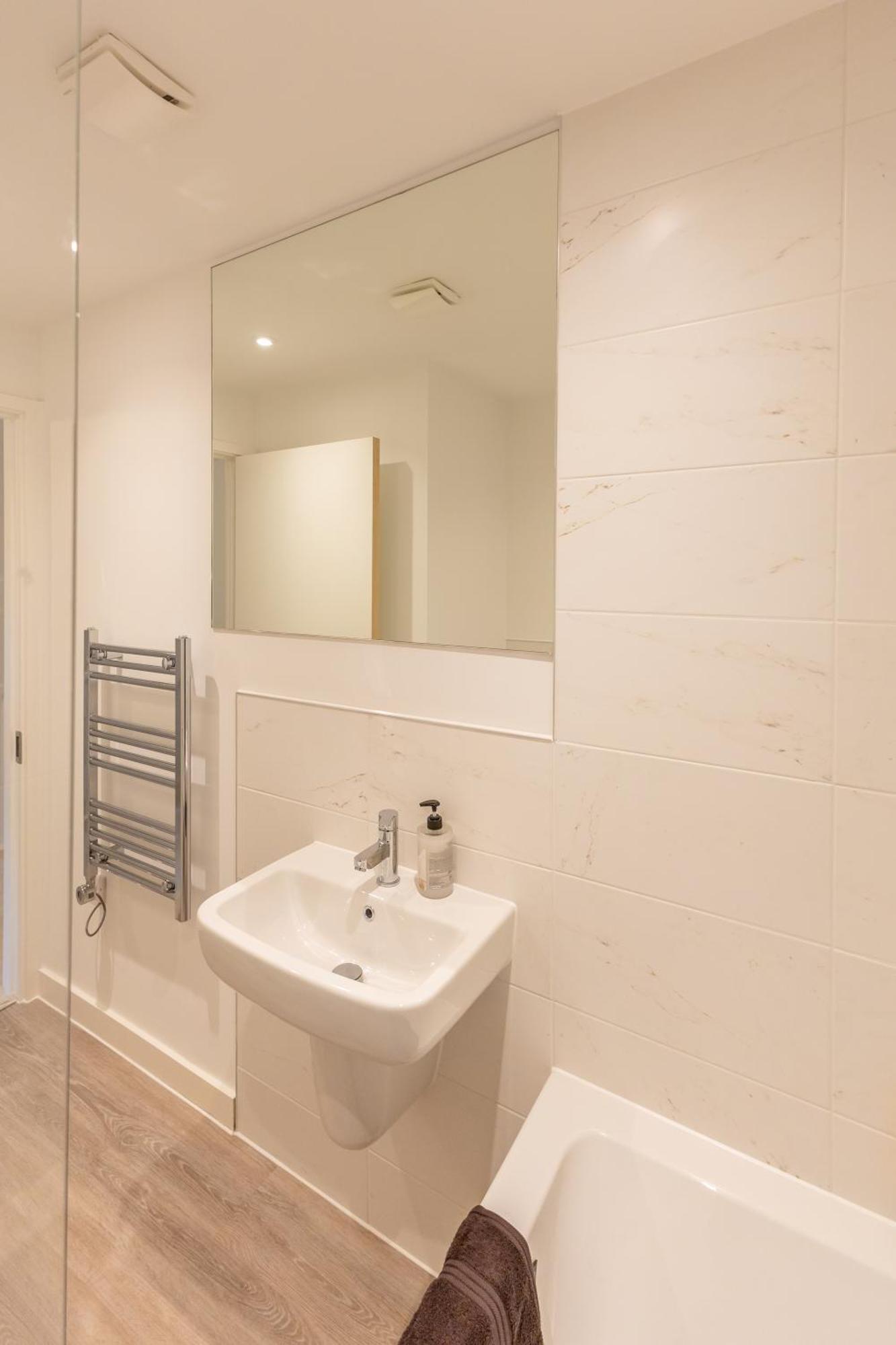 Stunning Modern 3 Bedroom Townhouse - Perfect Getaway Manchester Luaran gambar